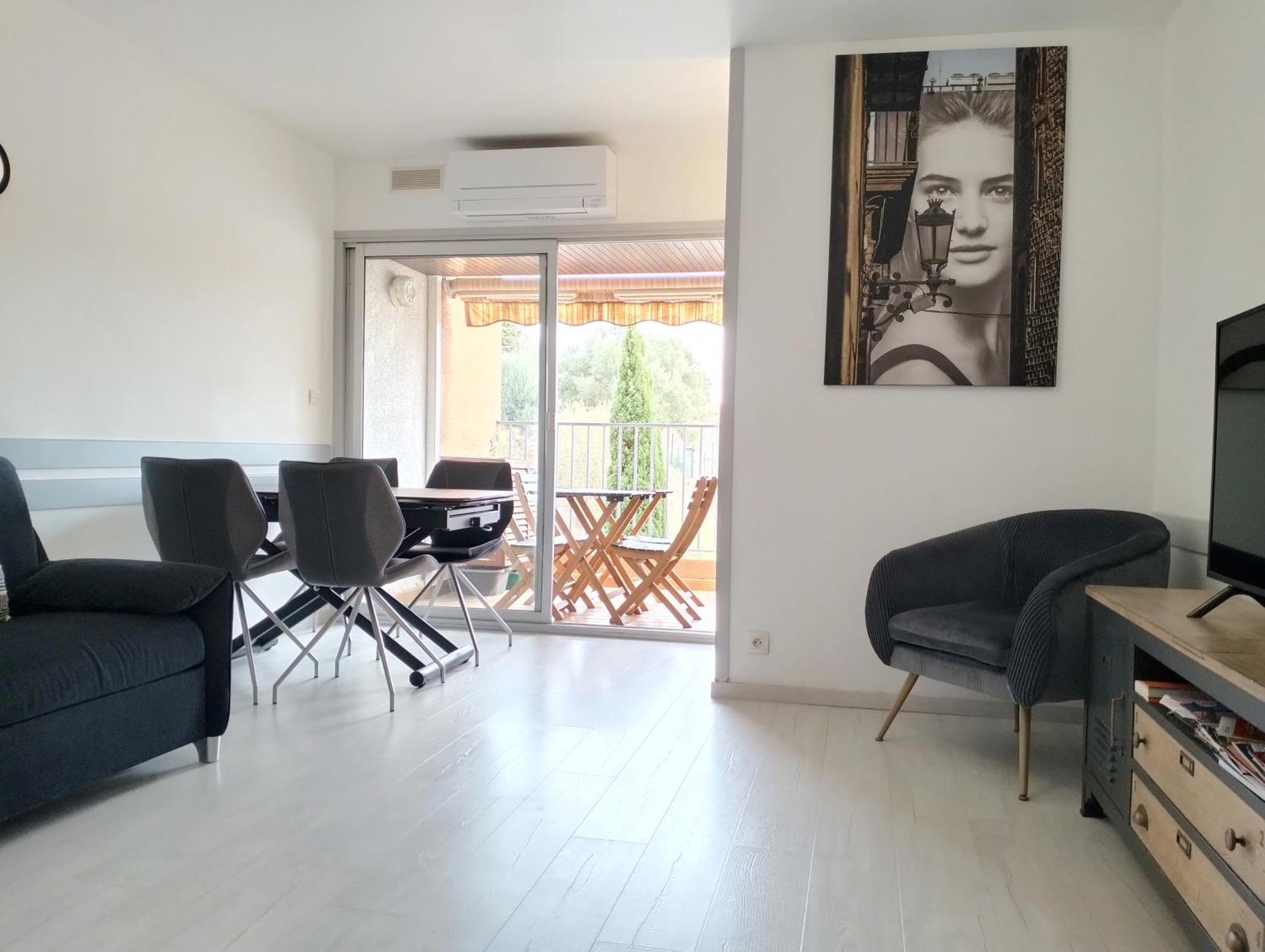 Avec Parking, Terrasse Et Wifi Appartement Collioure